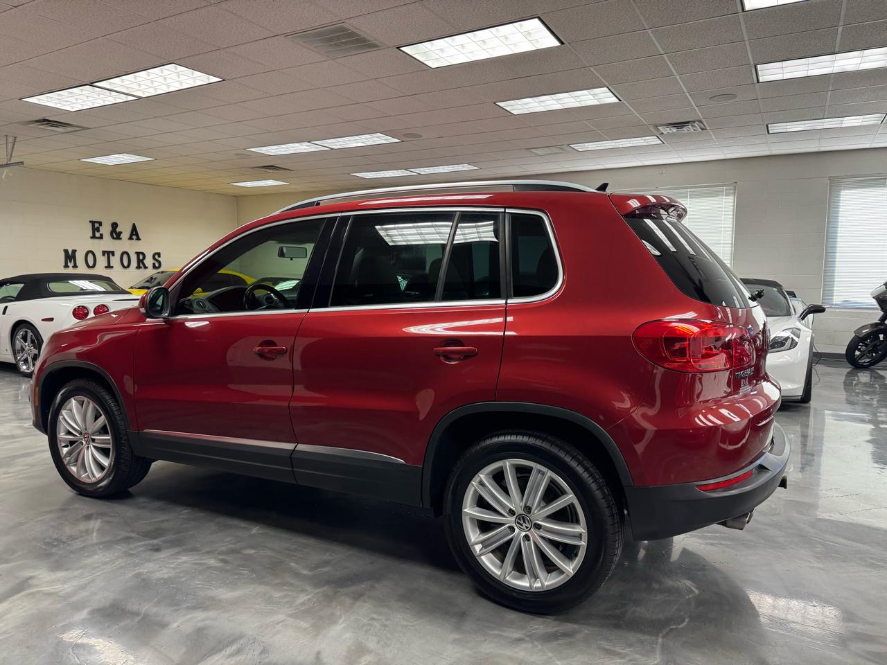 Volkswagen Tiguan SE 2015