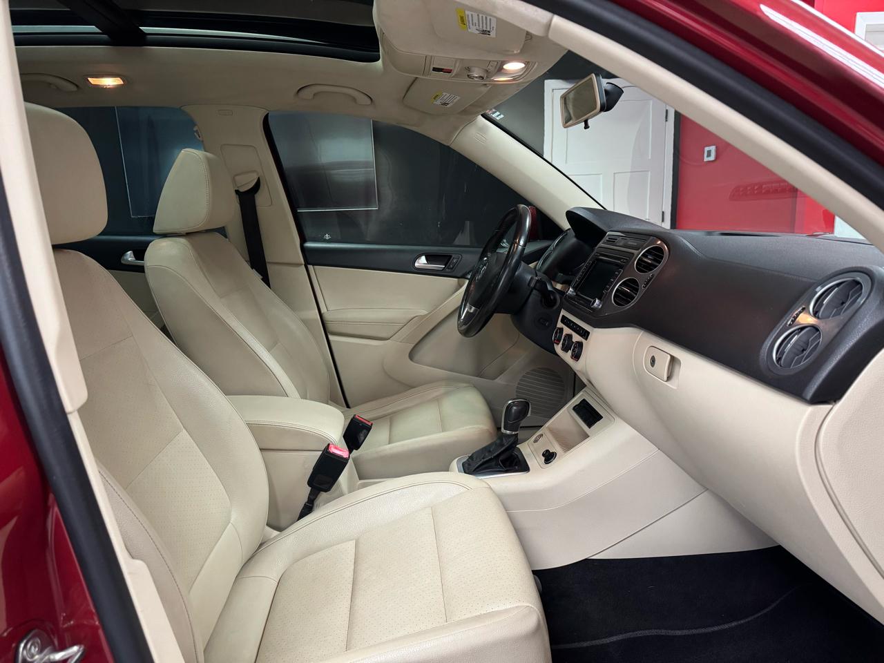 Volkswagen Tiguan SE 2015