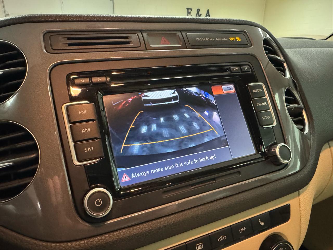 Volkswagen Tiguan SE 2015