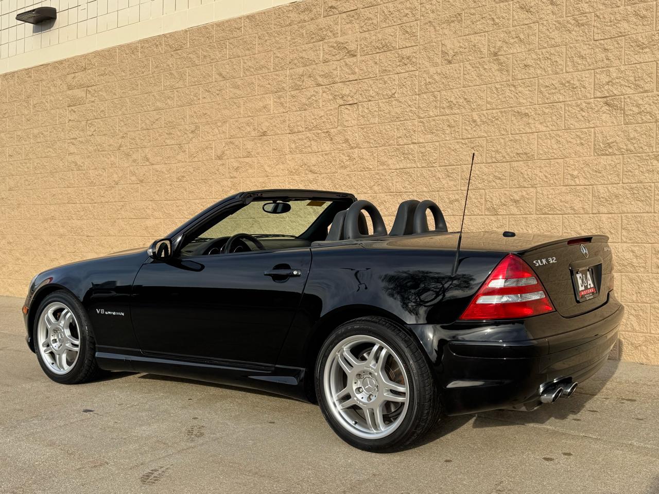 Mercedes-Benz SLK-Class  2004