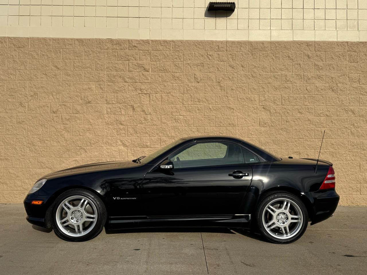 Mercedes-Benz SLK-Class  2004