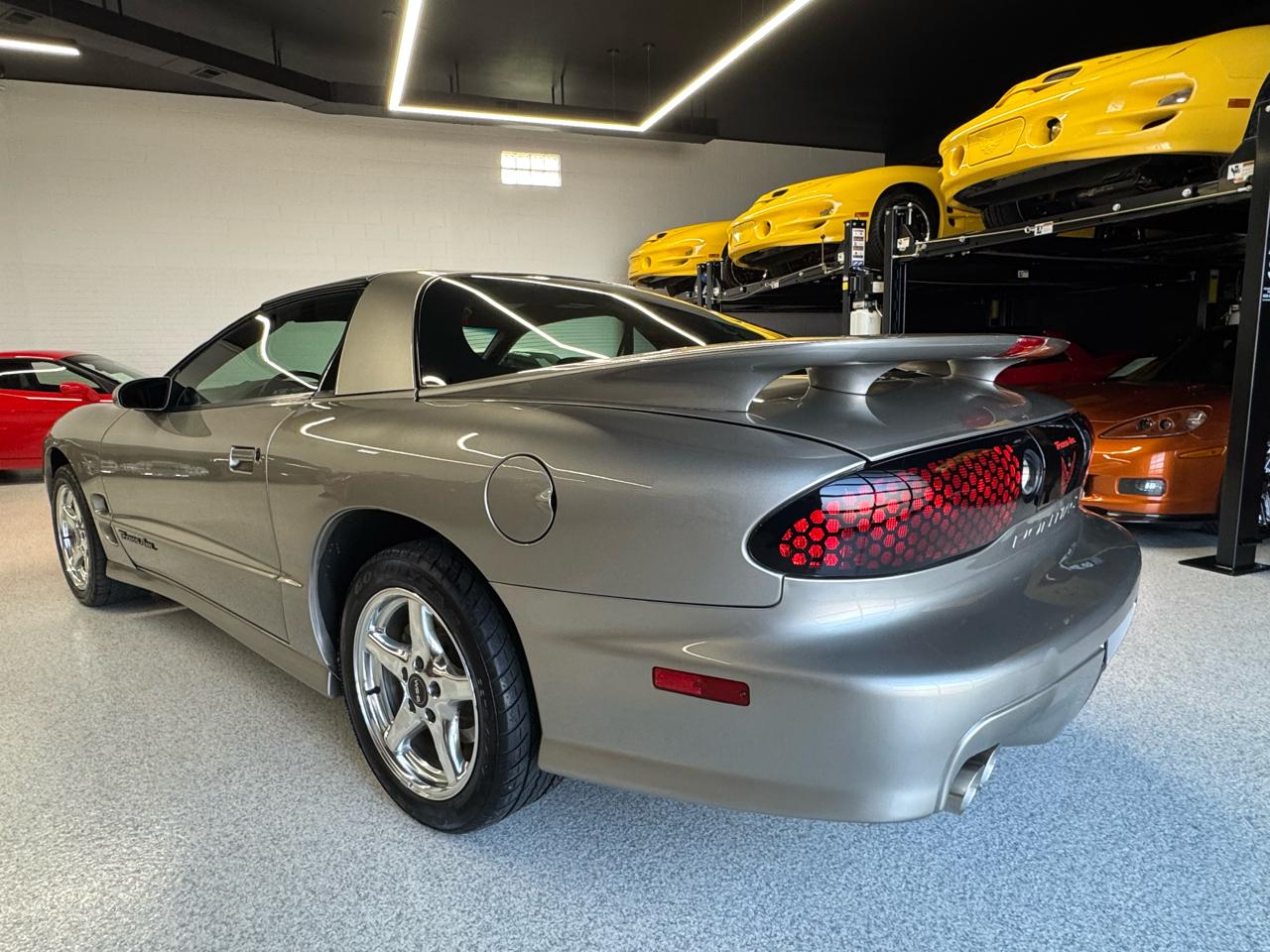 Pontiac Firebird Trans Am WS6 2000