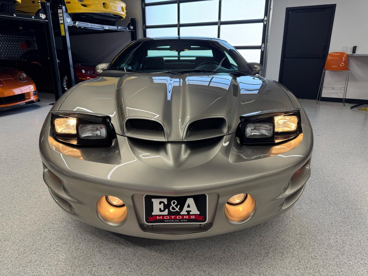 Pontiac Firebird Trans Am WS6 2000