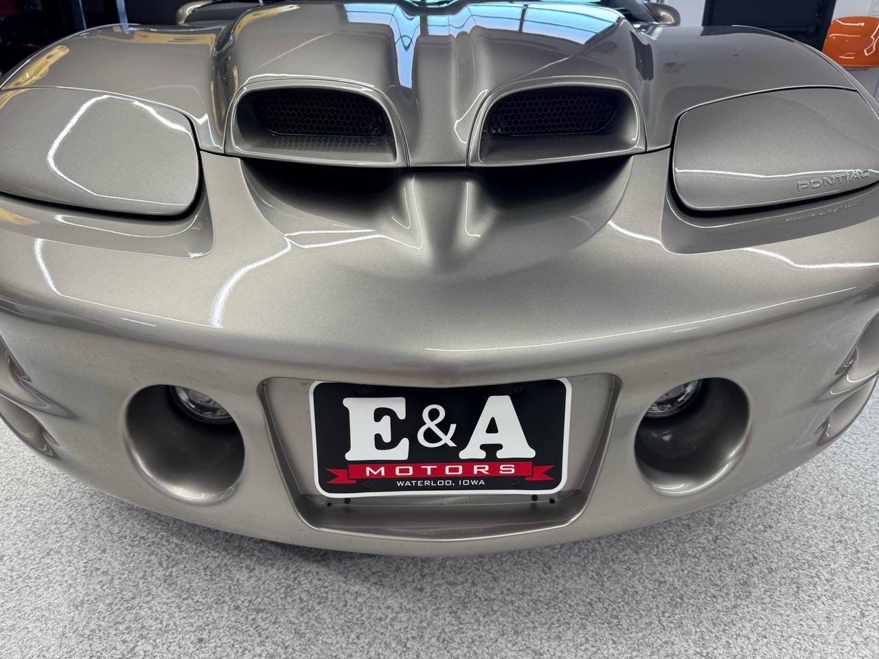 Pontiac Firebird Trans Am WS6 2000