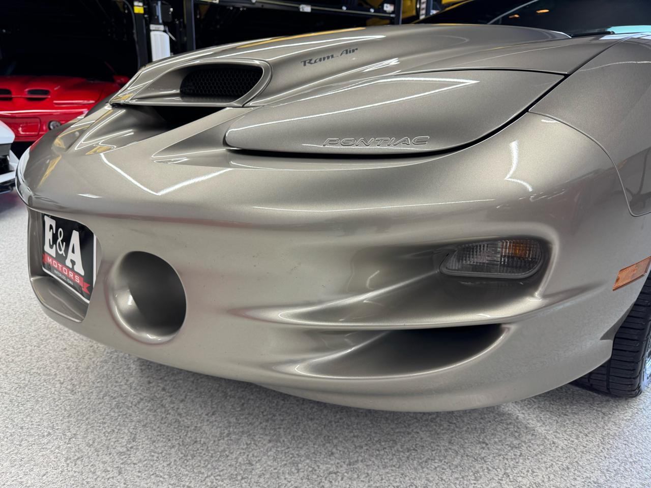 Pontiac Firebird Trans Am WS6 2000