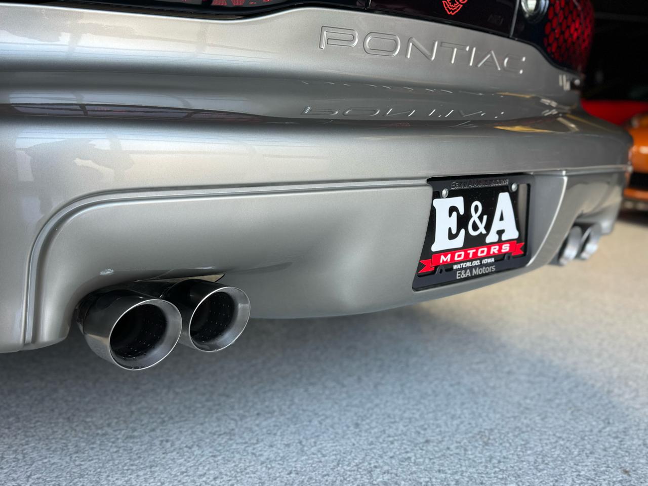 Pontiac Firebird Trans Am WS6 2000