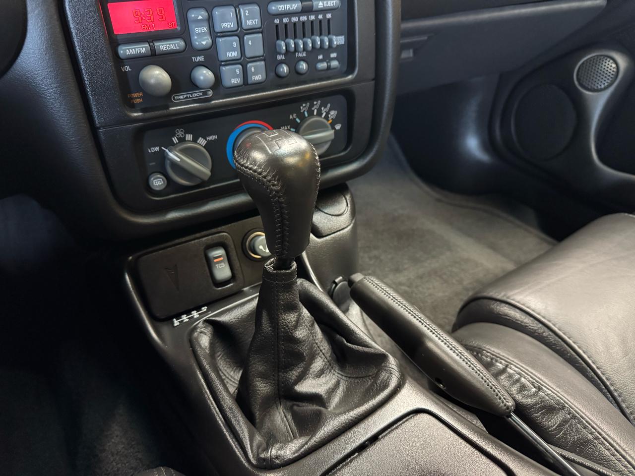 Pontiac Firebird Trans Am WS6 2000