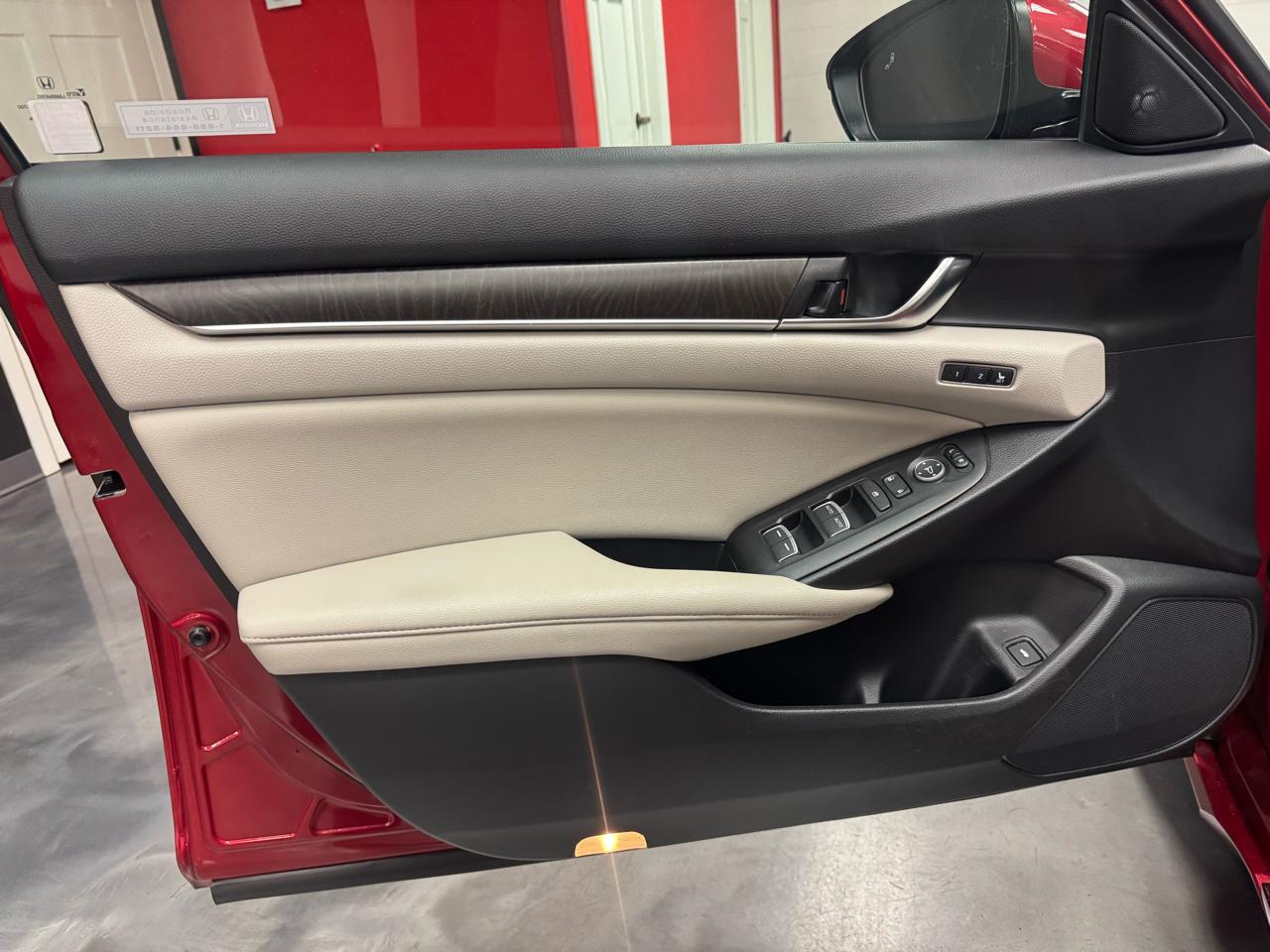 Honda Accord Hybrid  2021