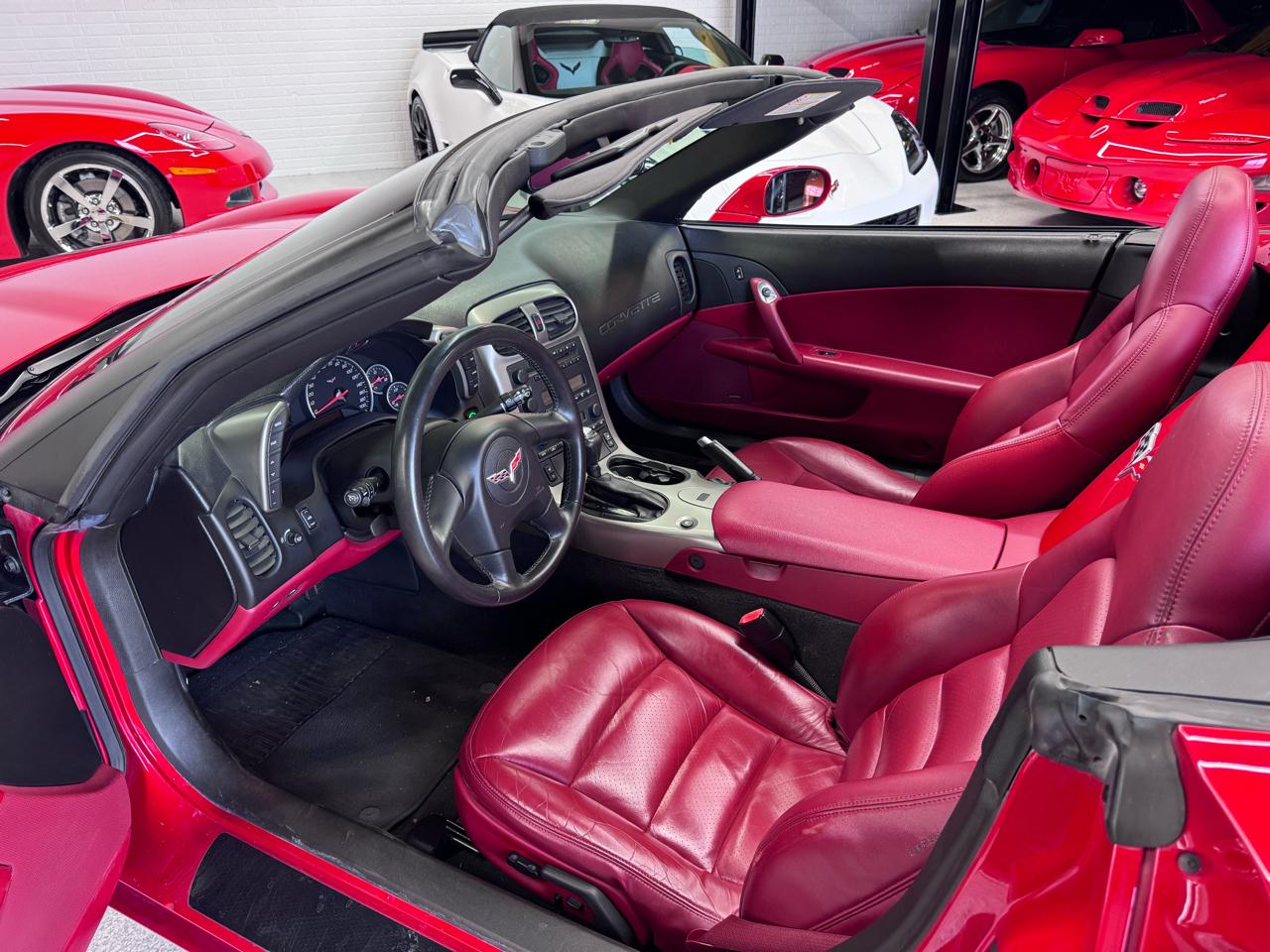 Chevrolet Corvette 2dr Convertible 2005