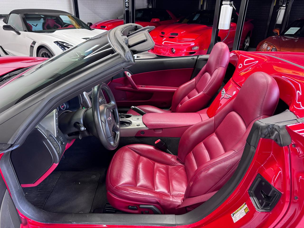 Chevrolet Corvette 2dr Convertible 2005