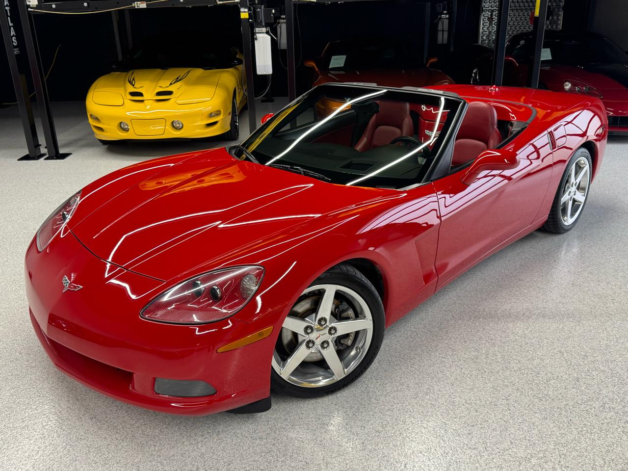 Chevrolet Corvette 2dr Convertible 2005