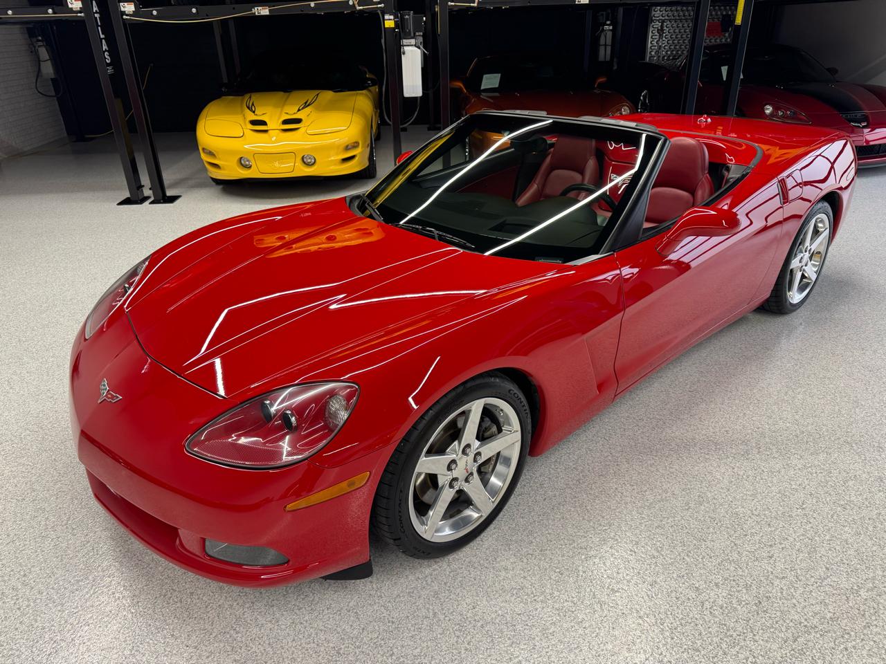 Chevrolet Corvette 2dr Convertible 2005