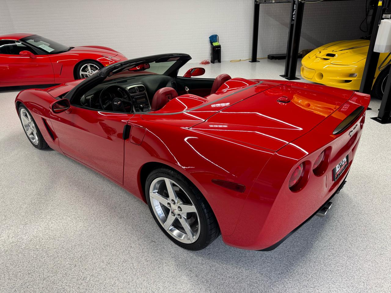 Chevrolet Corvette 2dr Convertible 2005