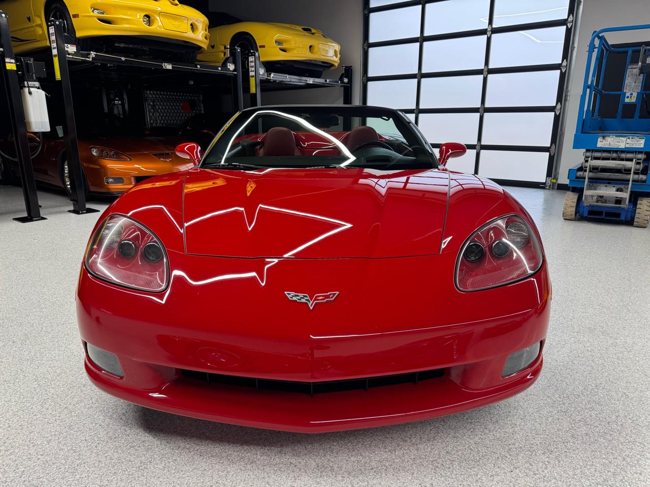 Chevrolet Corvette 2dr Convertible 2005