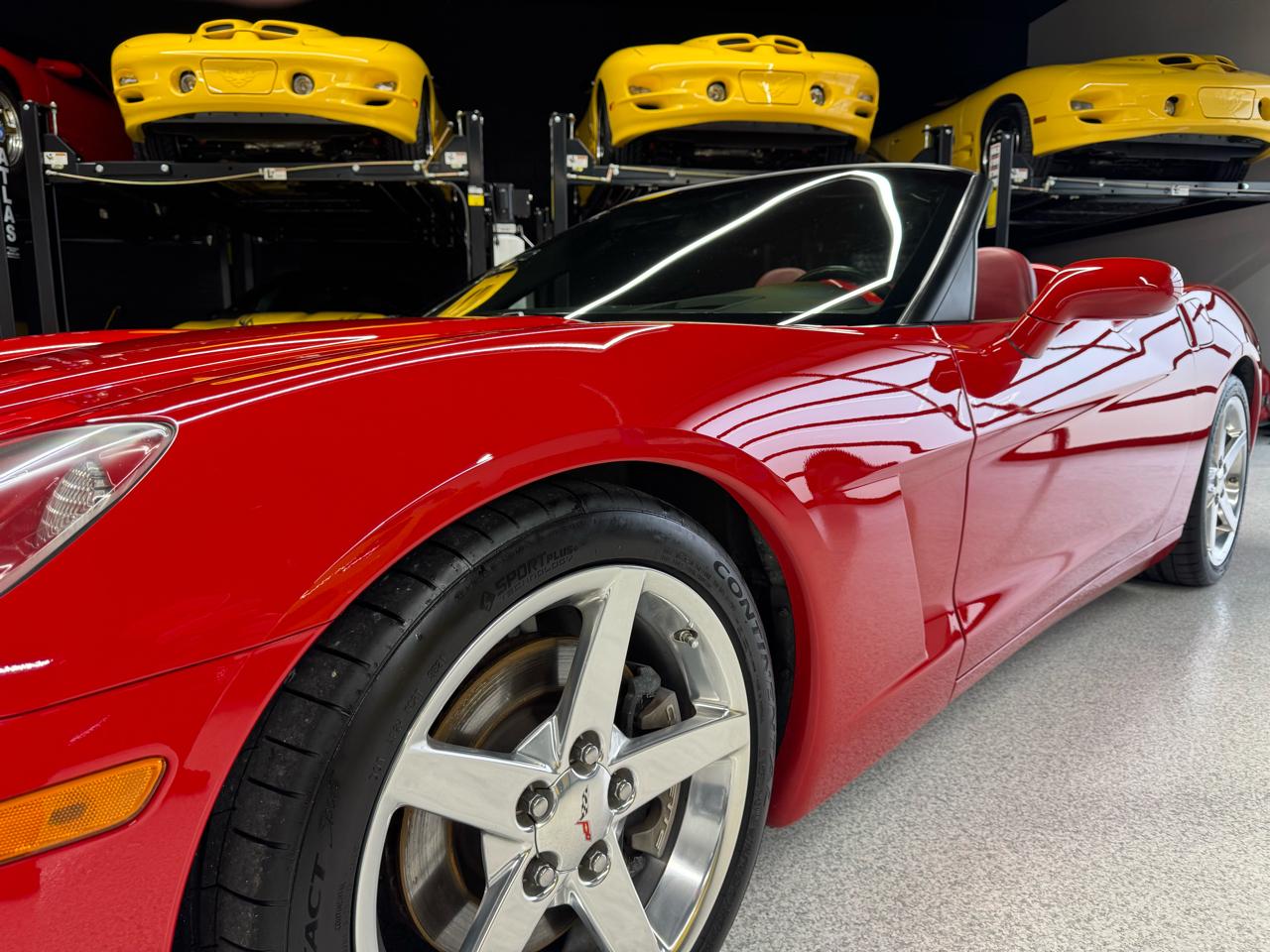 Chevrolet Corvette 2dr Convertible 2005