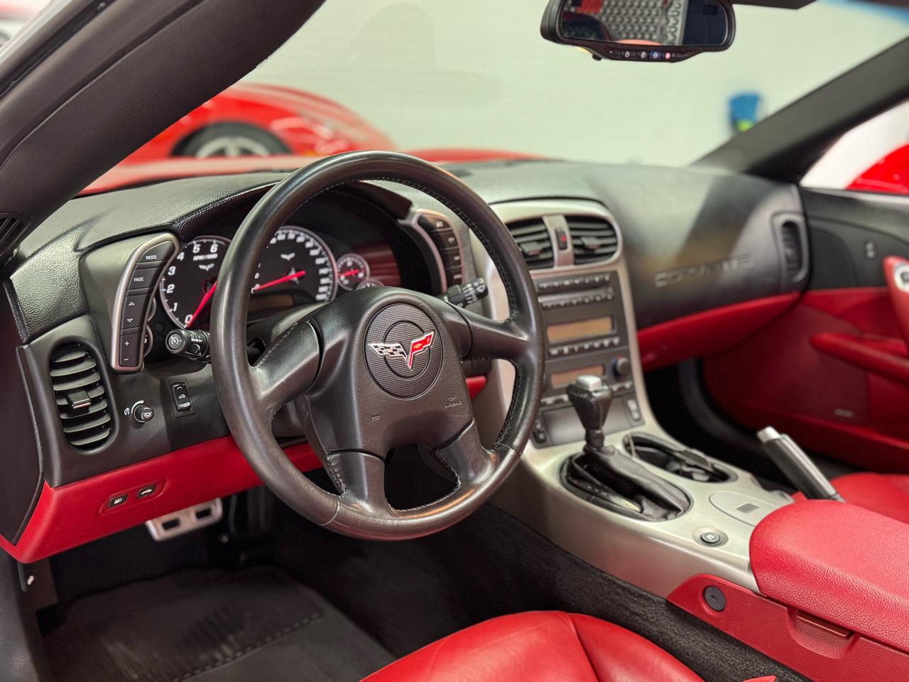 Chevrolet Corvette 2dr Convertible 2005