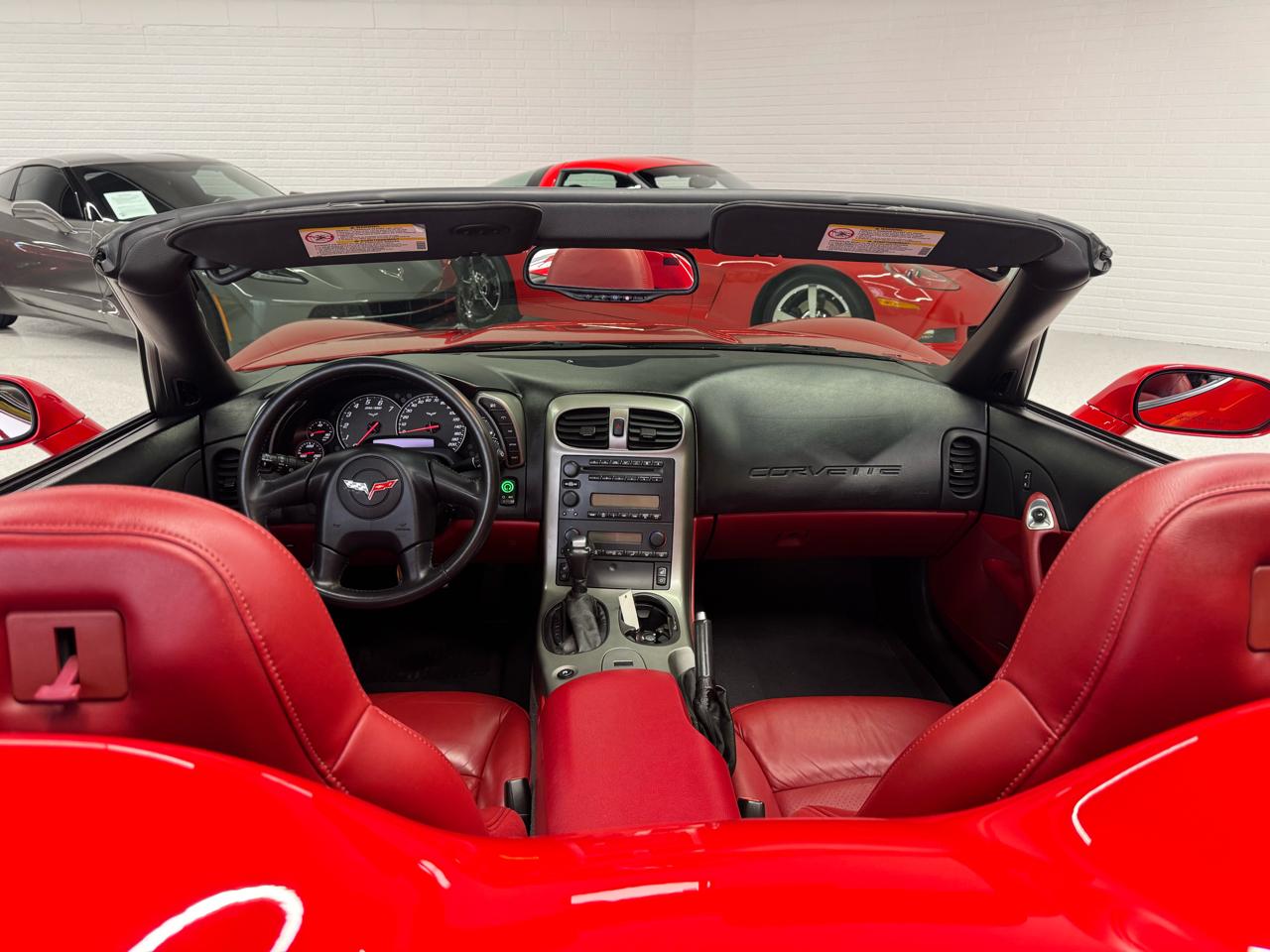 Chevrolet Corvette 2dr Convertible 2005