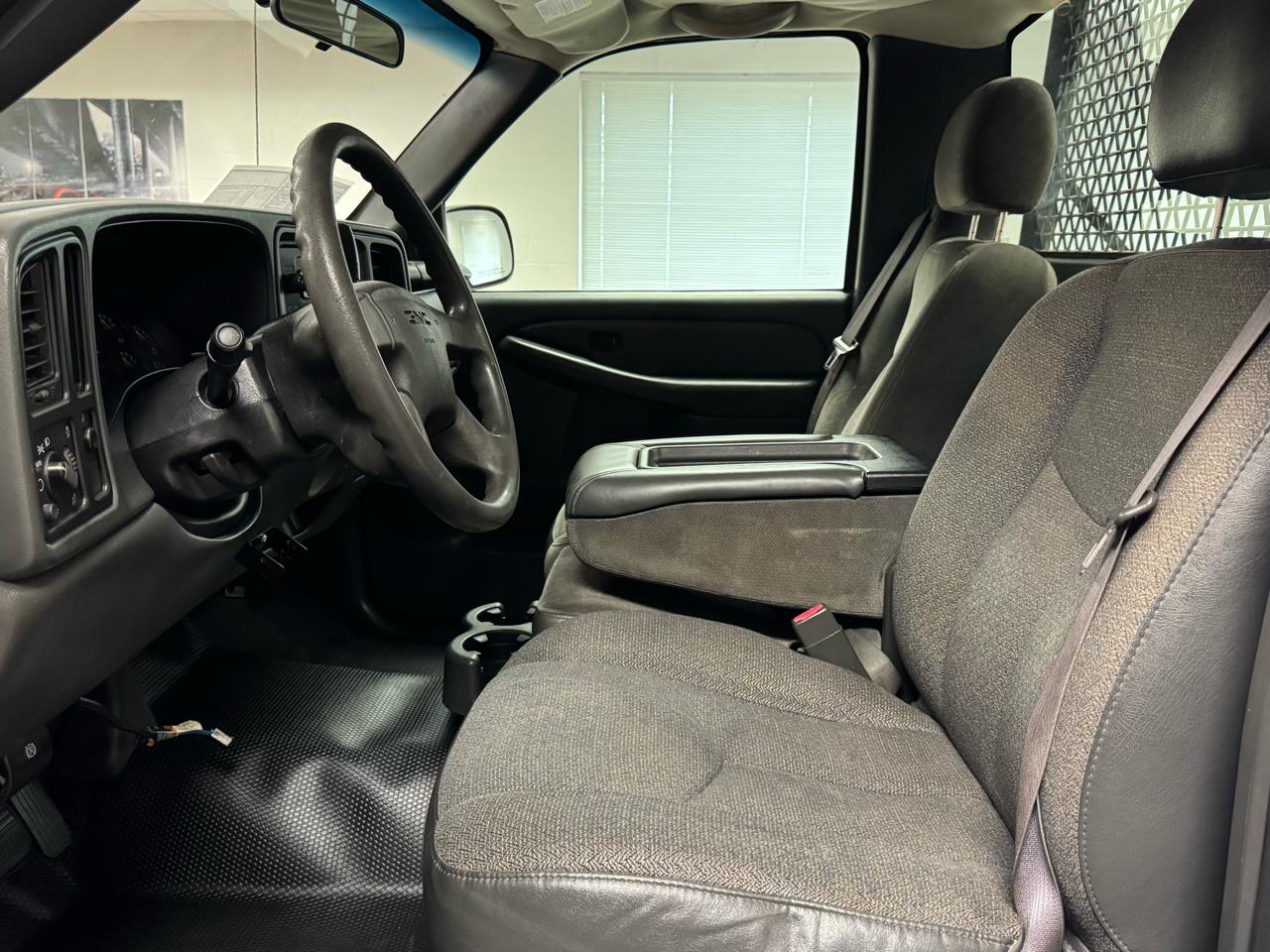 GMC Sierra 2500HD  2005