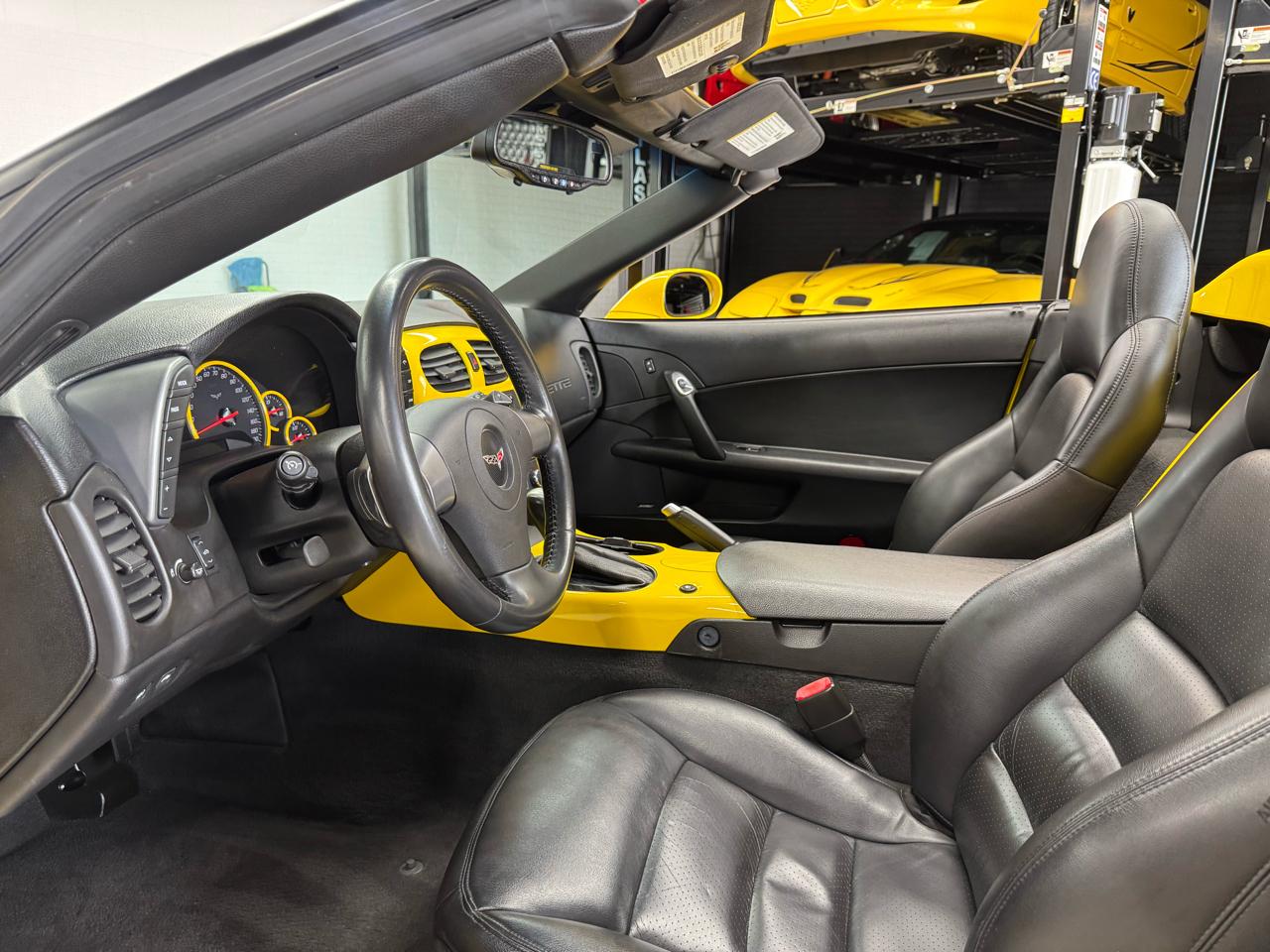 Chevrolet Corvette 2dr Conv 2006