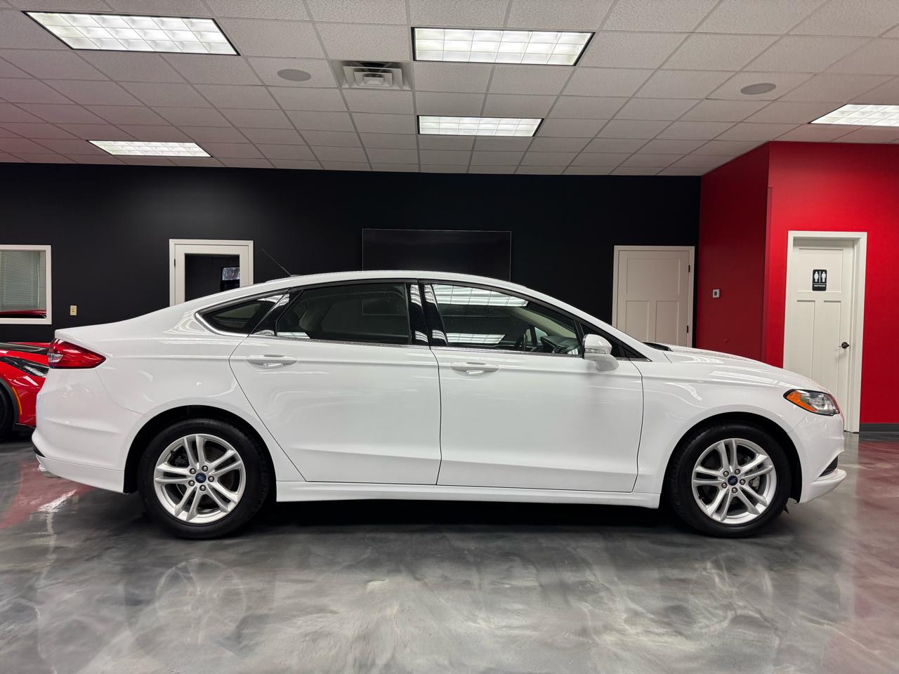 Ford Fusion SE FWD 2018