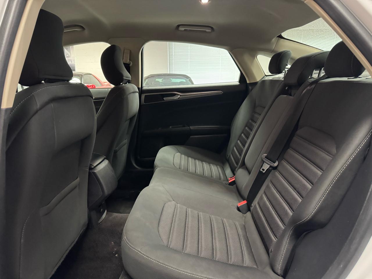 Ford Fusion SE FWD 2018