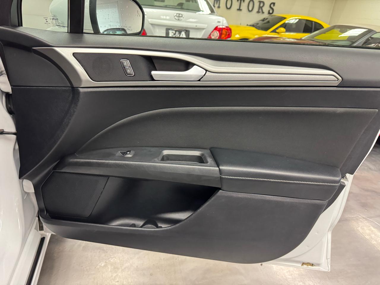 Ford Fusion SE FWD 2018