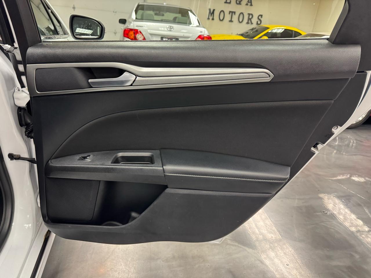 Ford Fusion SE FWD 2018