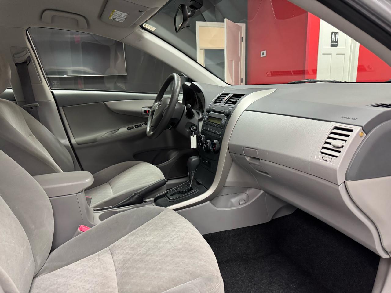 Toyota Corolla  2009