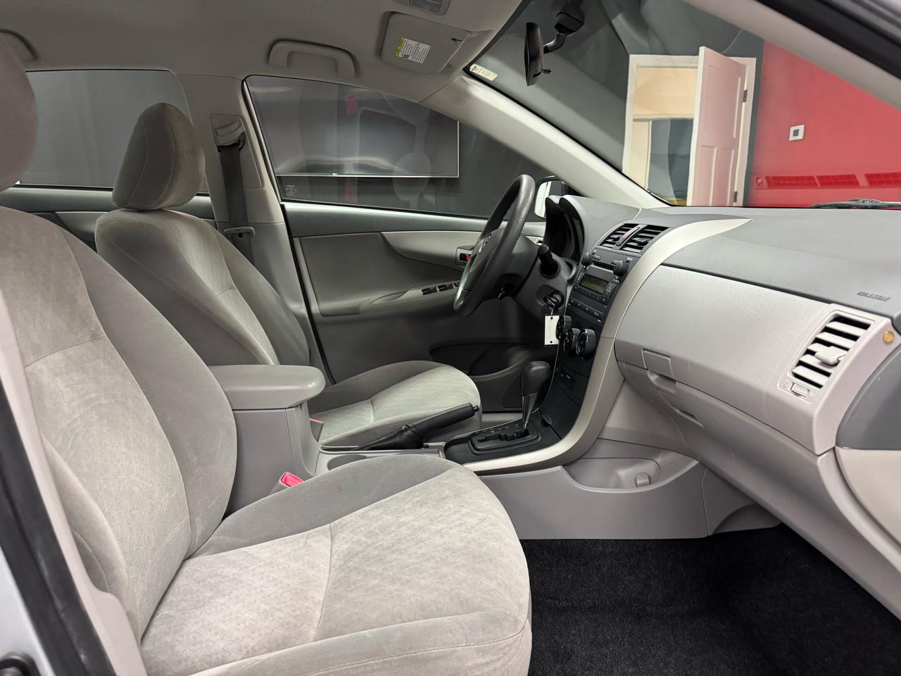 Toyota Corolla  2009