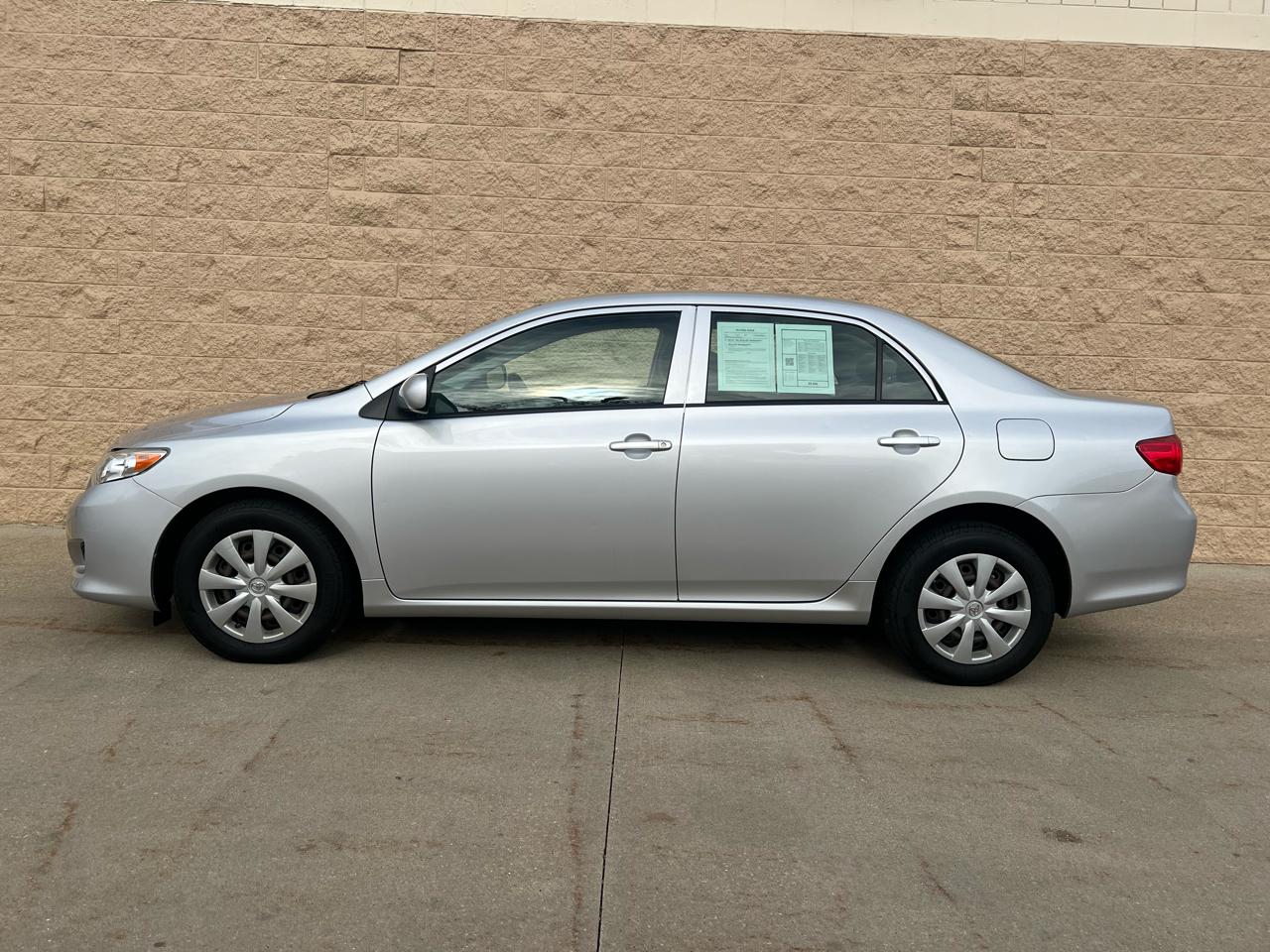 Toyota Corolla  2009