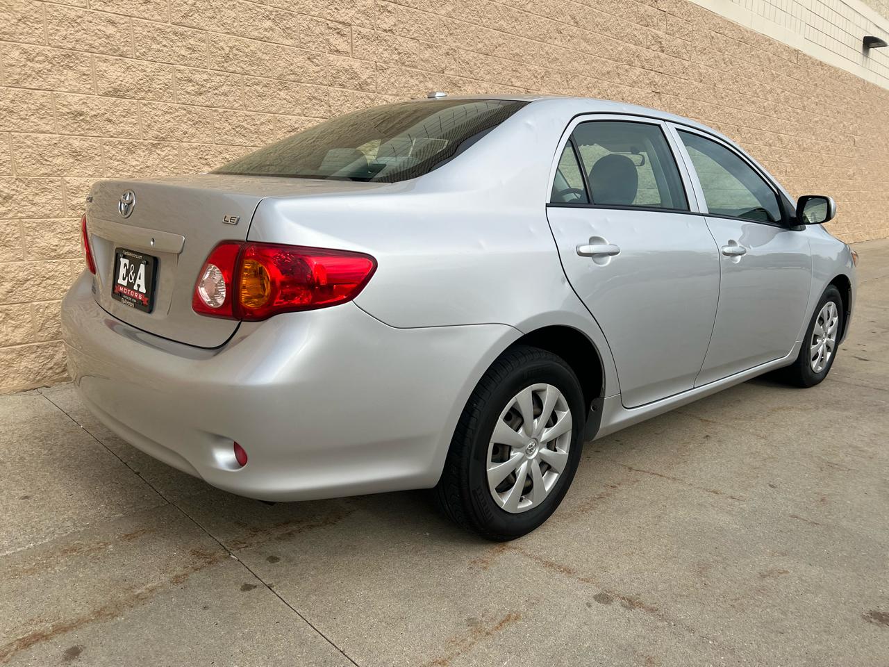 Toyota Corolla  2009