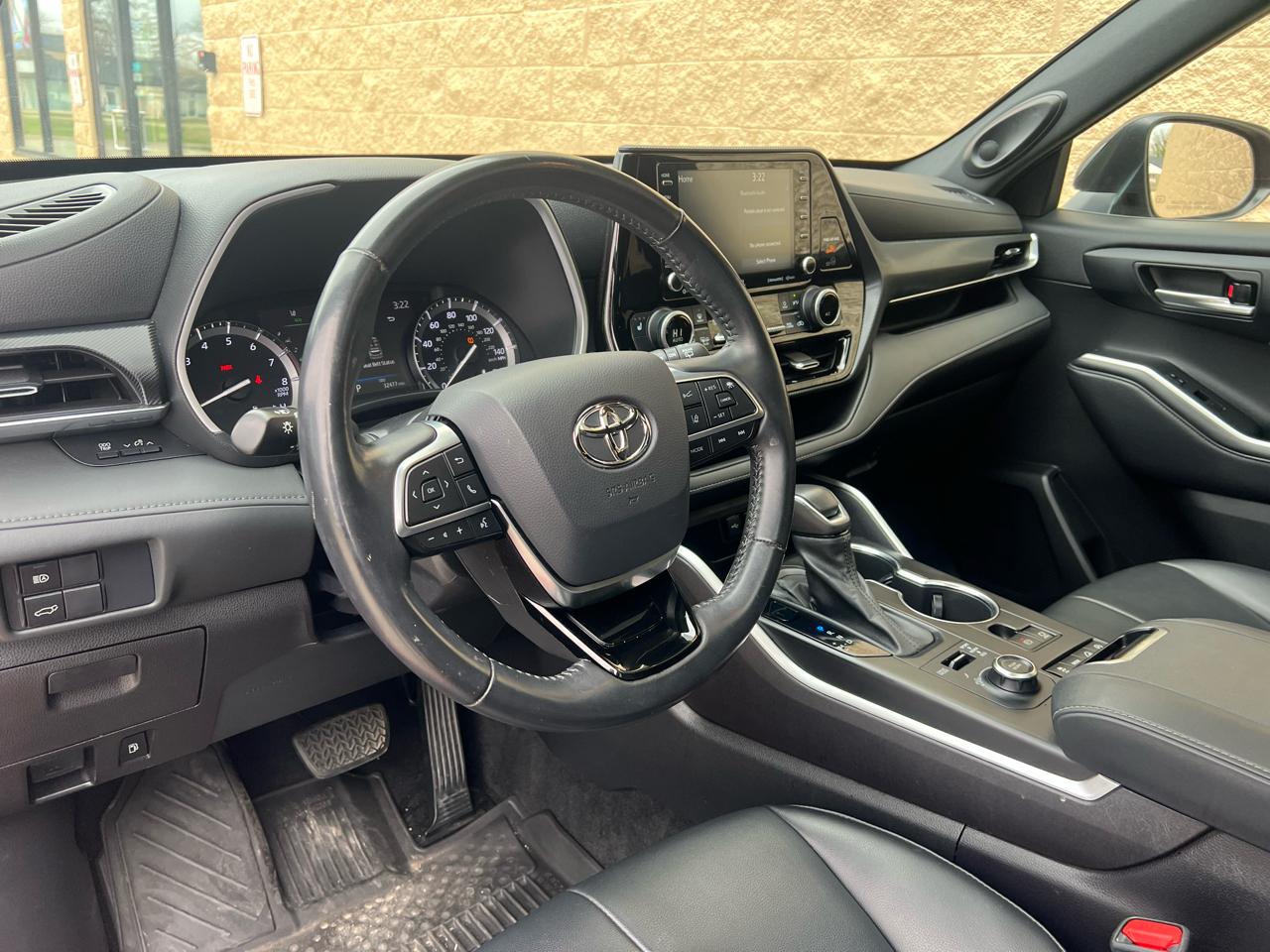 Toyota Highlander  2021