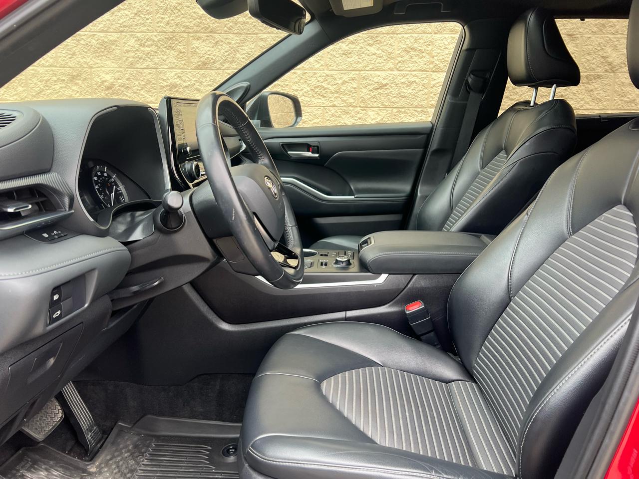 Toyota Highlander  2021