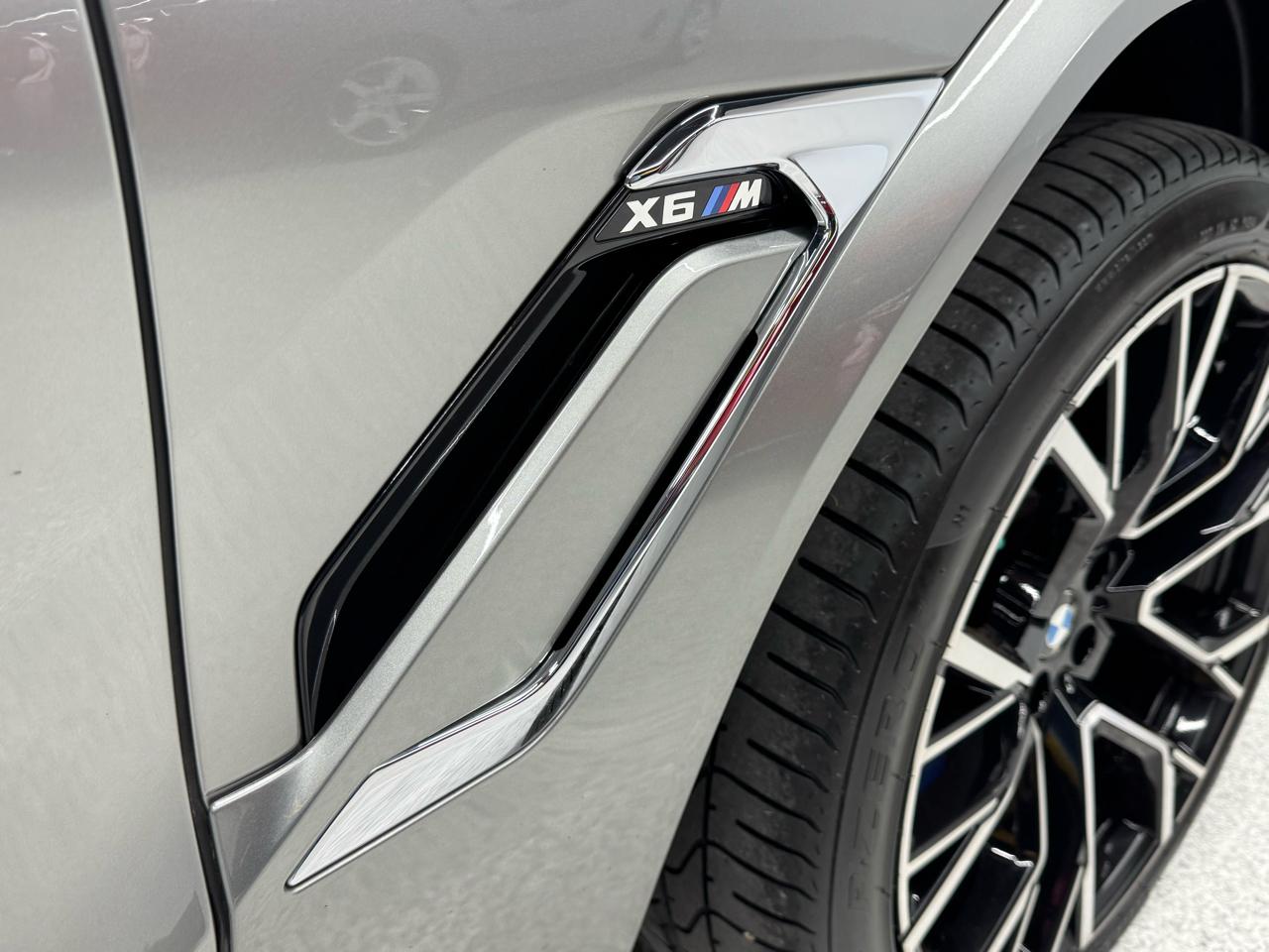 BMW X6 M Sports Activity Coupe 2021