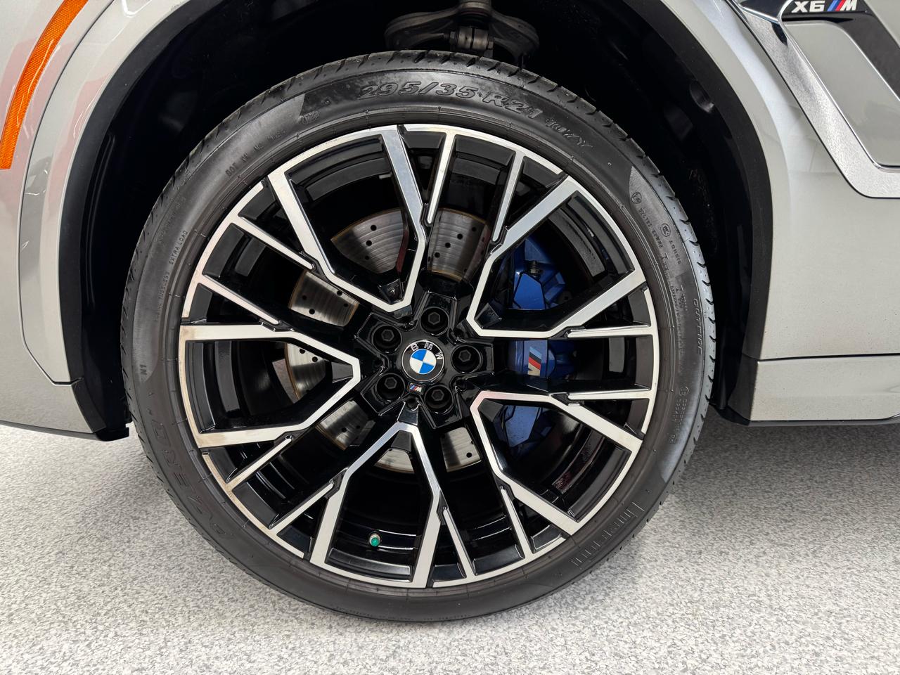 BMW X6 M Sports Activity Coupe 2021