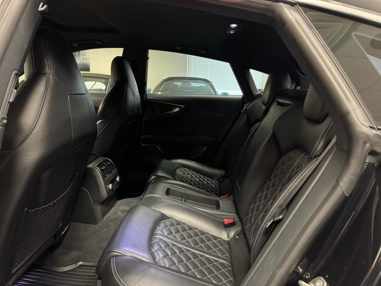 Audi S7  2013