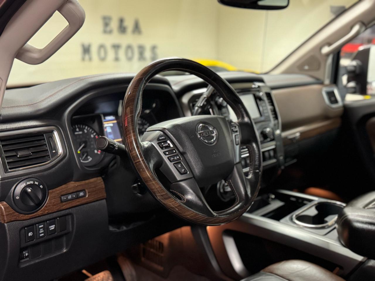 Nissan Titan XD  2019