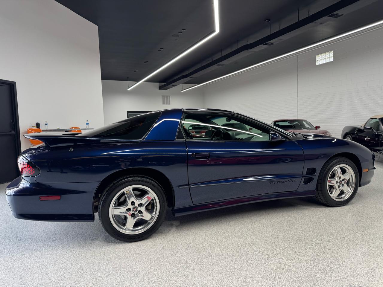 Pontiac Firebird Trans Am 2002