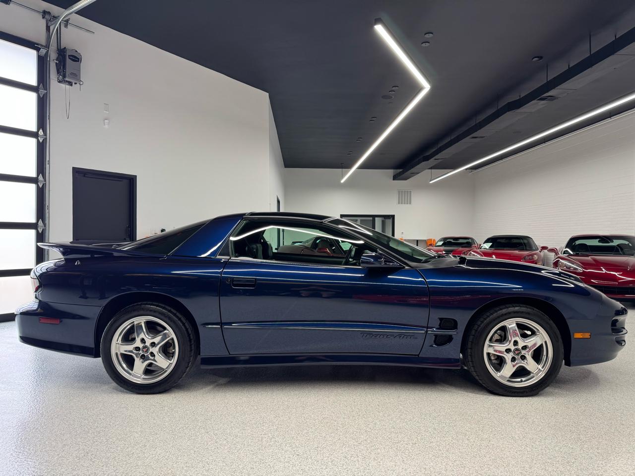 Pontiac Firebird Trans Am 2002