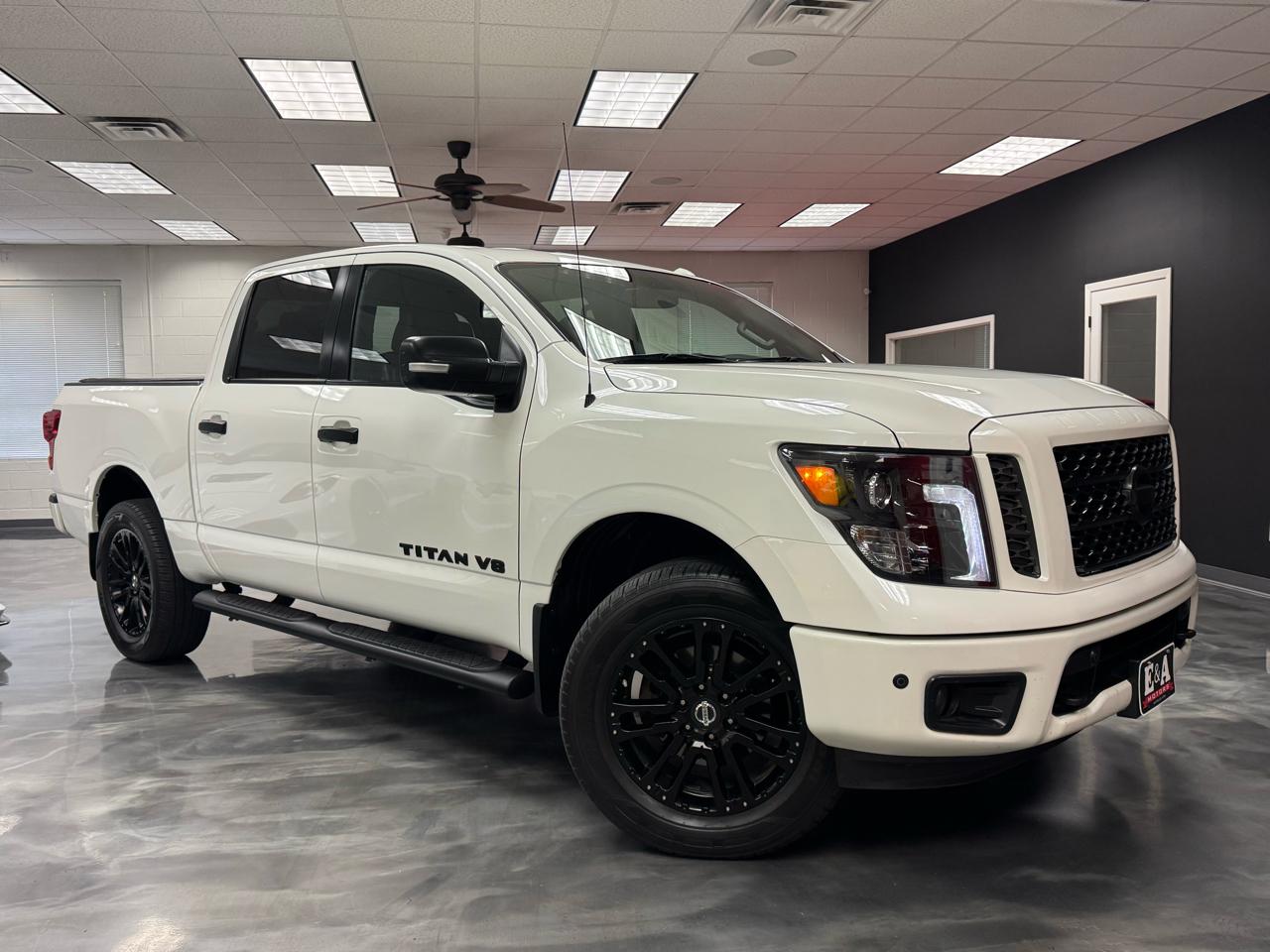 Nissan Titan 4x4 Crew Cab SL 2018