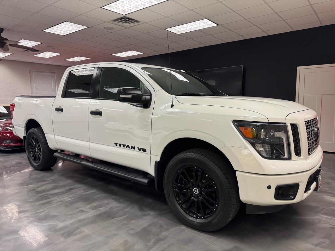 Nissan Titan 4x4 Crew Cab SL 2018