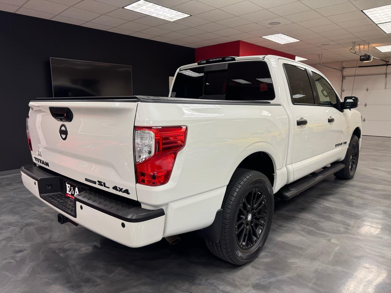 Nissan Titan 4x4 Crew Cab SL 2018