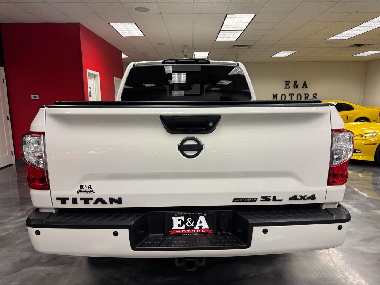 Nissan Titan 4x4 Crew Cab SL 2018
