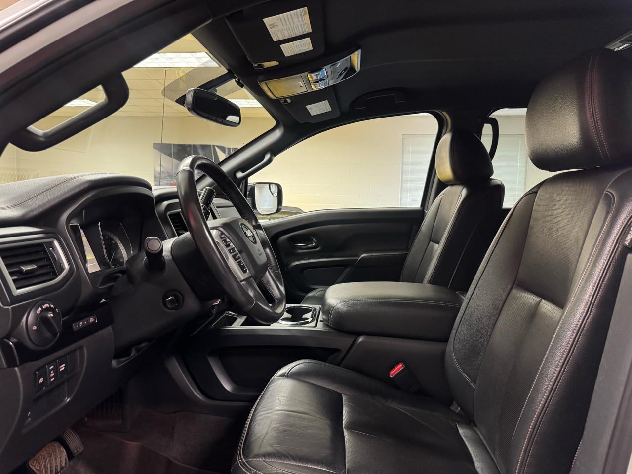 Nissan Titan 4x4 Crew Cab SL 2018