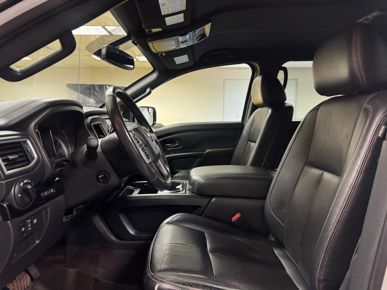 Nissan Titan 4x4 Crew Cab SL 2018