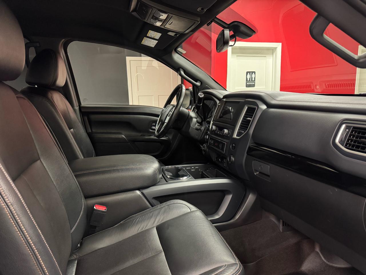 Nissan Titan 4x4 Crew Cab SL 2018