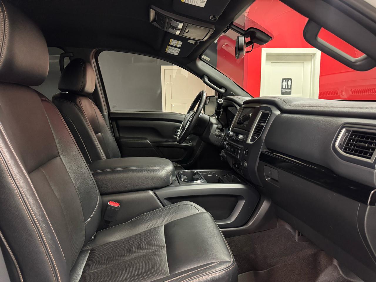 Nissan Titan 4x4 Crew Cab SL 2018