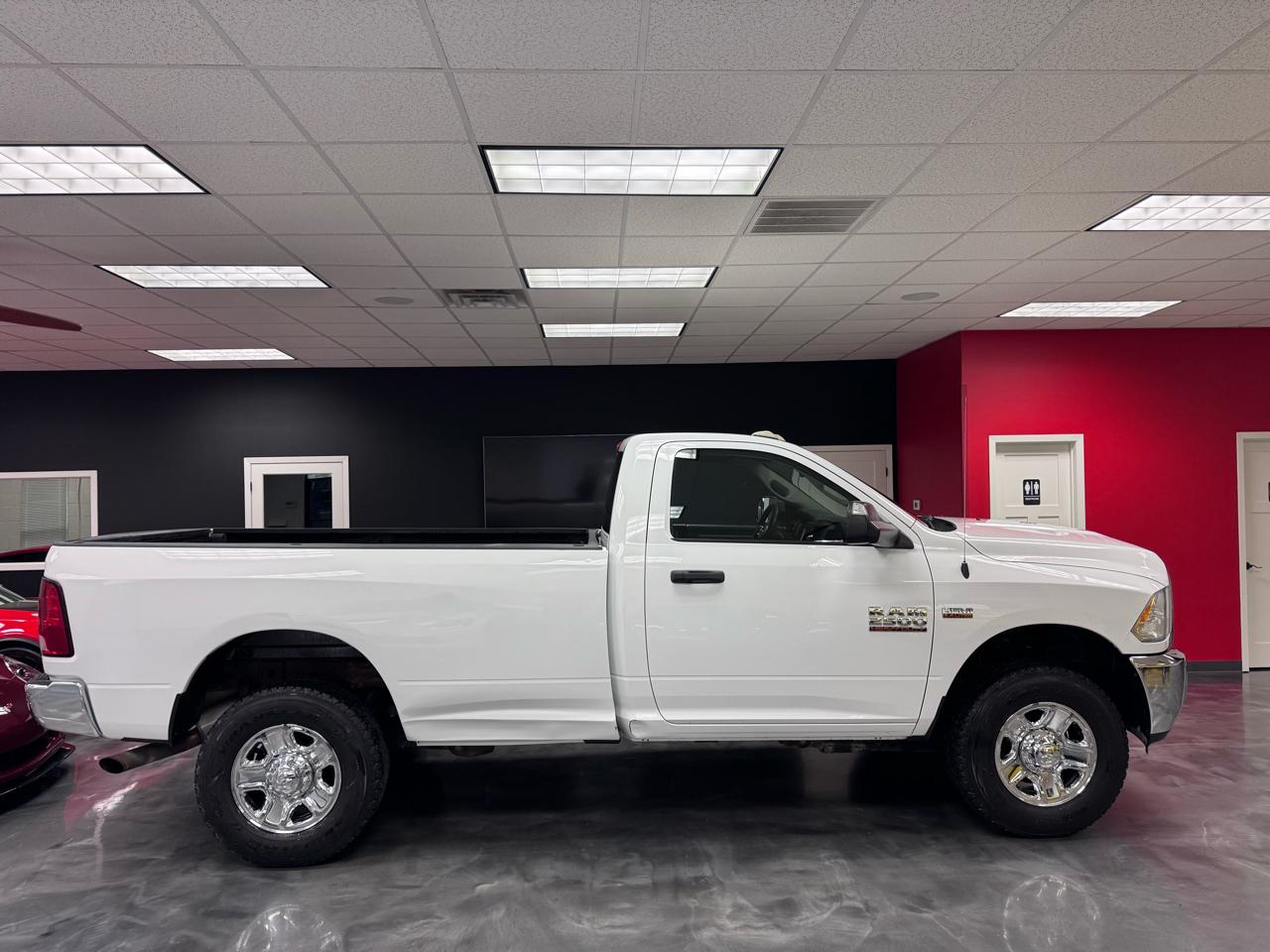 RAM 2500 Tradesman 4x4 Reg Cab 8' Box 2017