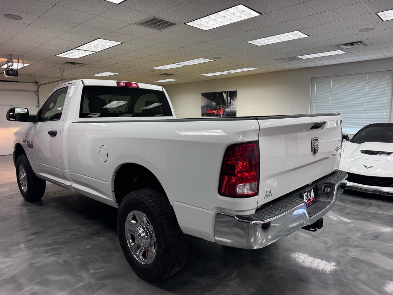 RAM 2500 Tradesman 4x4 Reg Cab 8' Box 2017