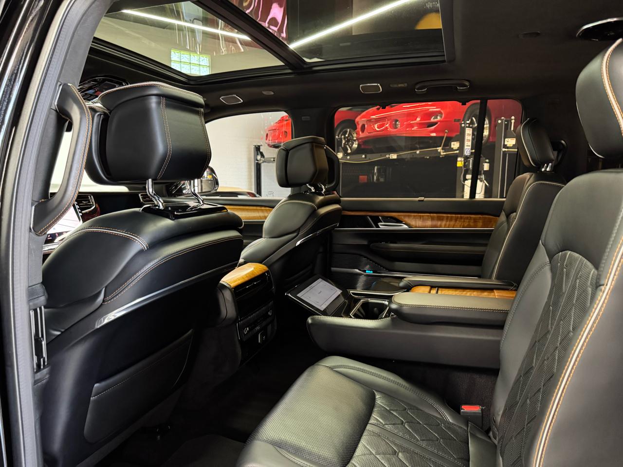 Jeep Grand Wagoneer Series III 4x4 2022